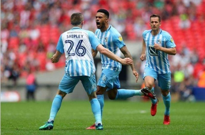 泰山队6球惨败申花